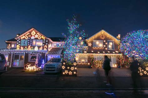 how to sync christmas lights to music: exploring the history and technology behind it